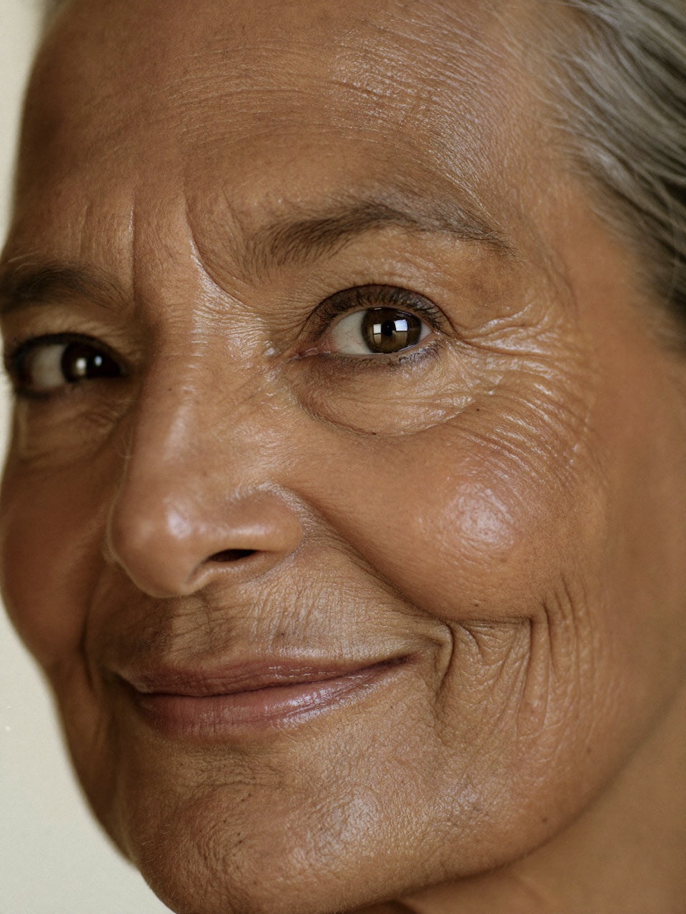 aurea need arrugas